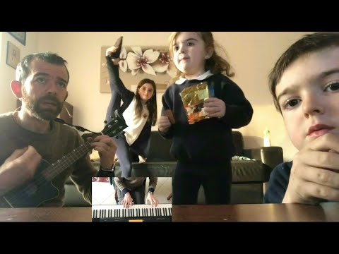 Apri tutte le porte funny cover con voce, ukulele e piano