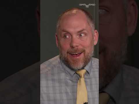 Thomas Massie taunts Trump