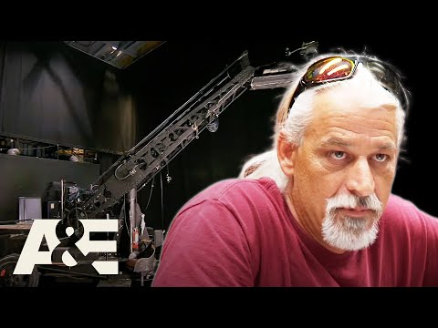 Shipping Wars: ROY RAGE! "Handyman" Couldn't Care Less About Historic Crane Shipment | A&E