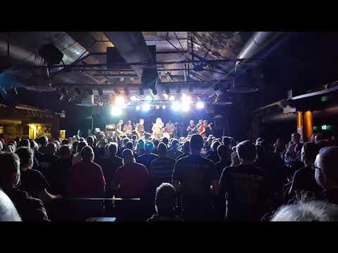 Hey Jude as performed by Spock's Beard & Roine Stolt's the Flower Kings revisited with special guest