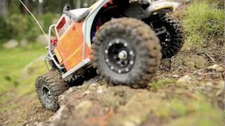 preview picture of video 'Le Bigleux 66210 Les Angles Axial SCX10'