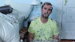 Walter Etc. - No One Hits Me Up Anymore [Official Music Video]