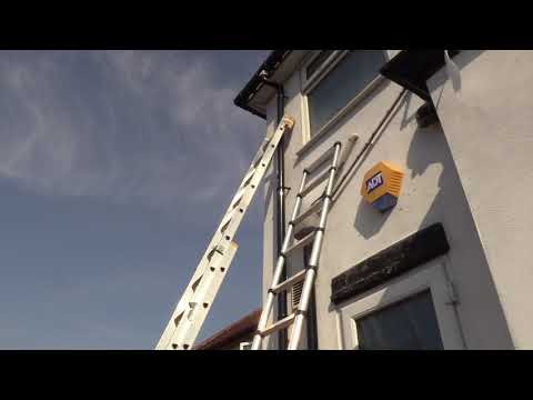 Telescopic or normal ladder which is better? Here I look at both, side by side.  #ladder