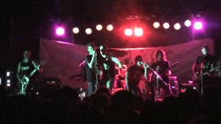 MANOLO KABEZABOLO Y LOS KE NO DAN PIE KON BOLO- Solo una vez (Fiestas de Korneyà 25-6-11)