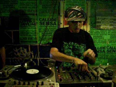 Dj Rusty B2B Dj Dose @ KRISISDNB STUDIO ( UK ) June 2009 - PROMO AUDIO TOUR