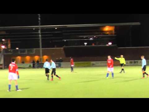 4 dec 2013 VV De Meern B1 - Hoofddorp B1 vr 2-2 Doelpunt Anis
