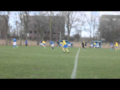 Voetbal fragment DWS C2 - Legmeervogles C2      15-02-2014         (4-1)