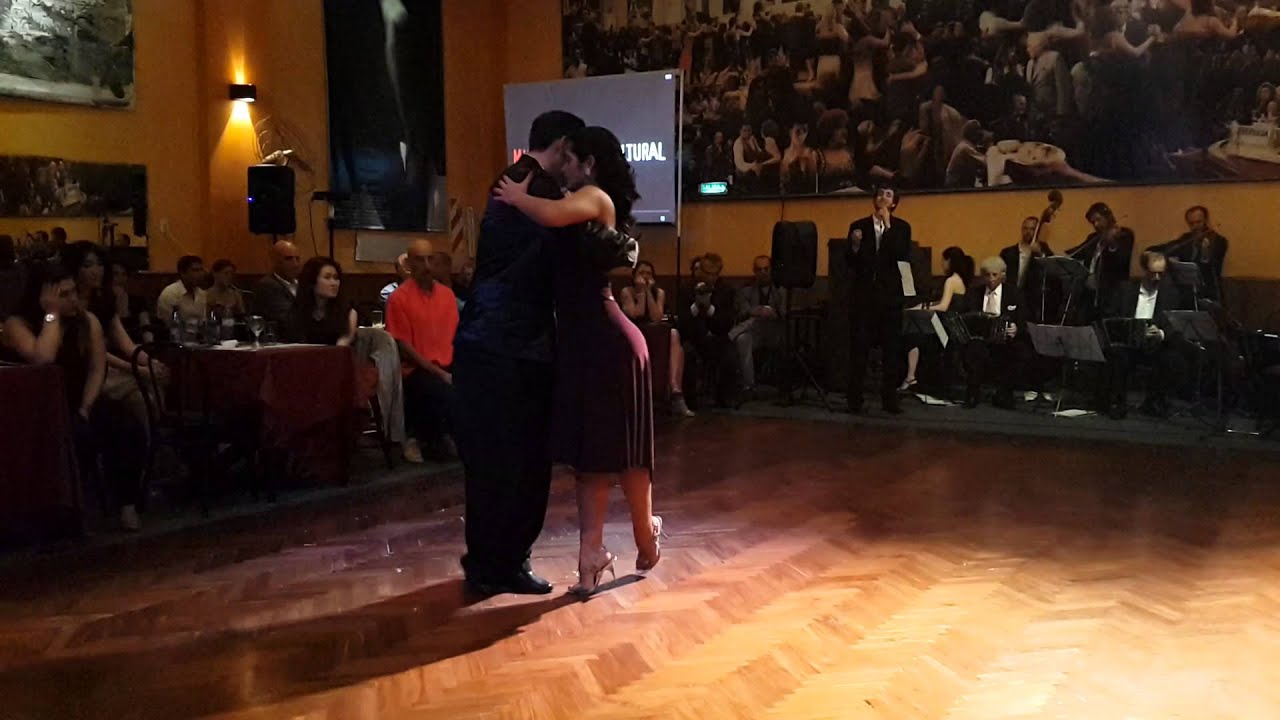 Javier Diaz Y Natalia Ochoa Tango en Salon Canning