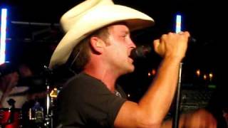 Justin Moore- Good Ol' American Way (clip) (uncensored)- Knoxville, TN
