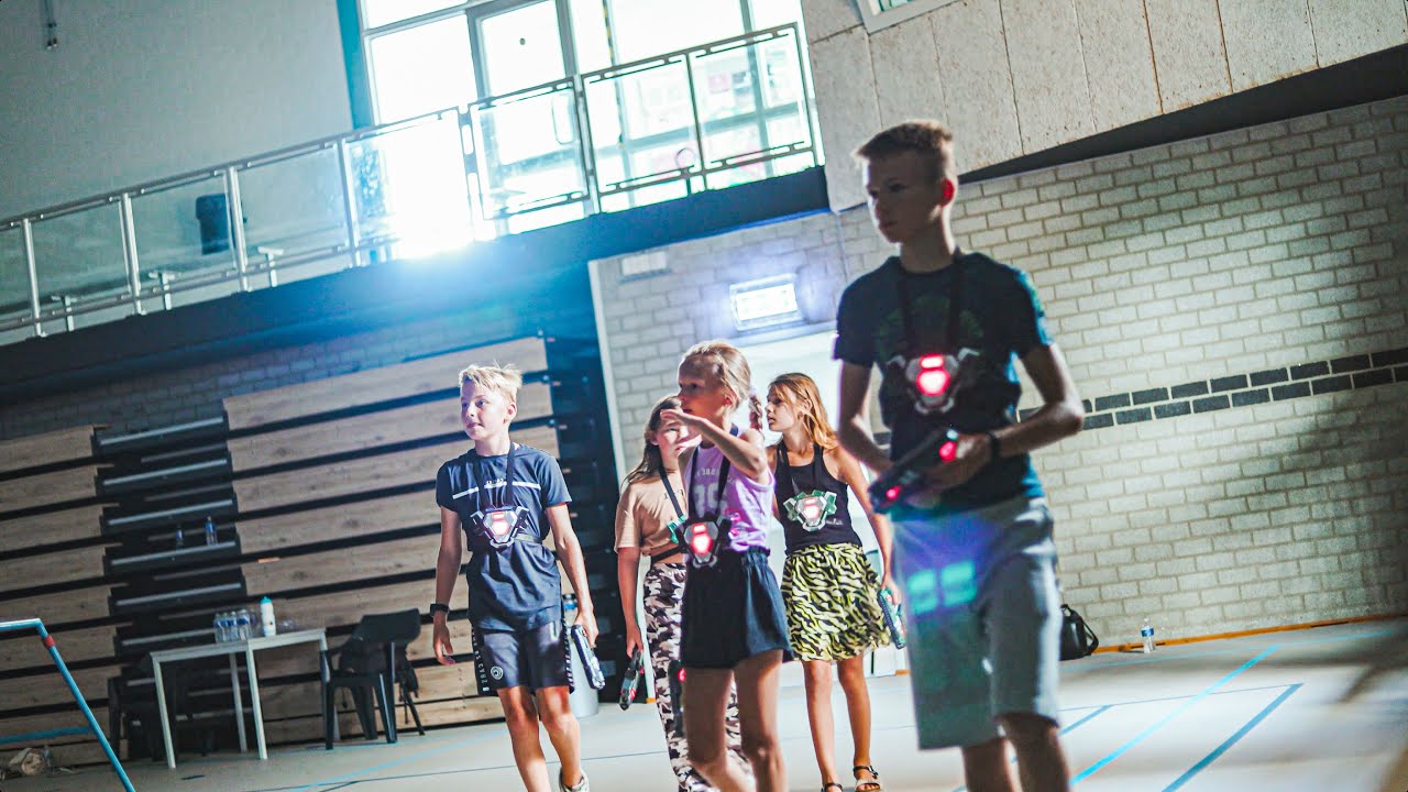 Jongerenwerkers lasergamen |