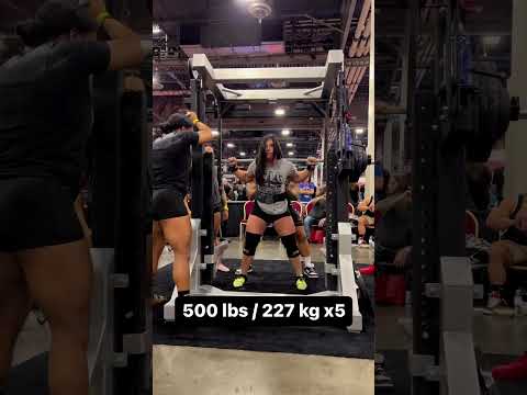 Hunter Henderson with a massive 500 lbs/227 kg set of 5. #QOTL#queenofthelifts#KOTL #kingofthelifts