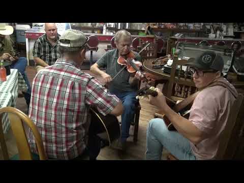 Moosehead Jam - Dale Morris 1 - Hell Amongst the Yearlings - 2019 Crockett