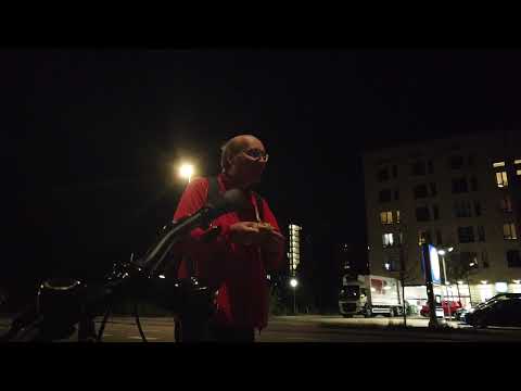 MongoTV_9862 - Del 2 - Går En Tur Fredag Aften Til LIDL og Spiser En Kylling Sandwich