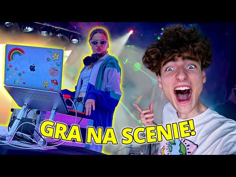 ASIA BECAME A DJ!!! *random*