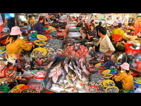 Este Mercado Molhado está sempre movimentado: peixes de água doce, legumes, frutos do mar e muitas frutas.