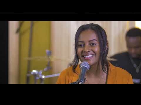 "Digis Azegajtwal" Dawit Getachew LIVE Cover: Ruhama Zerihun