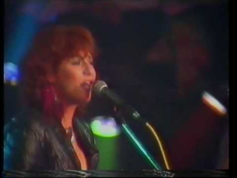 Lisa Nemzo - Change Of Tides (w/band)