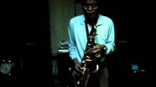 Smoke gets in your eyes-alto saxophone