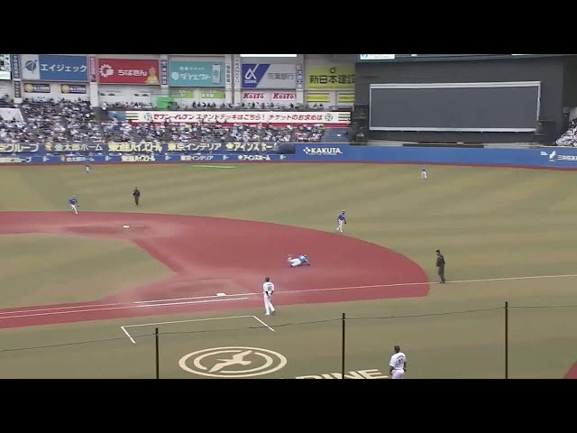 【1回裏】ファイターズ・ヌニエス 初回からスライディングキャッチで投手を救う!! 2022年5月1日 千葉ロッテマリーンズ 対 北海道日本ハムファイターズ