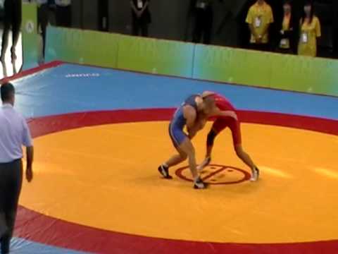 Deaflympic Wrestling: Freestyle- Gabaraev, RUS (blue) vs Siahpoosh, IRI for 60kg