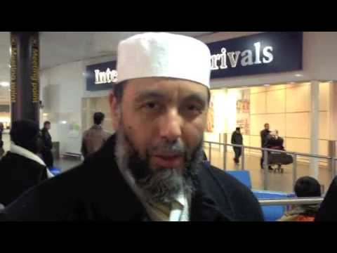 زيارة الشيخ عبد الله جاب الله والناي&#1620;ب لخضر بن خلاف ا&#1621;لى بريطانيا