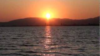 preview picture of video 'İznik Gölü Gün Batımı'