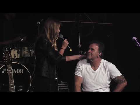 Tatínkova holčička - Petra Smolíková