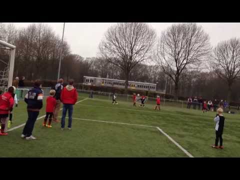 Kampioenswedstrijd VVZa F1 - AFC Quick F1 7 december 2013