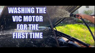 Washing the Ford Crown Vic Motor for The First Time