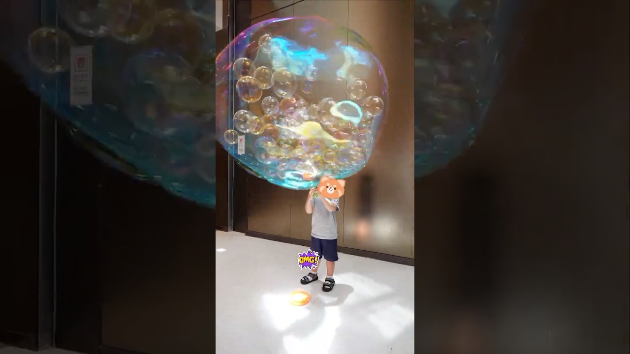 🤯 Insane Bubble Machine Makes GIANT Bubbles!#bubblemachine  #giantbubbles #bubbles
