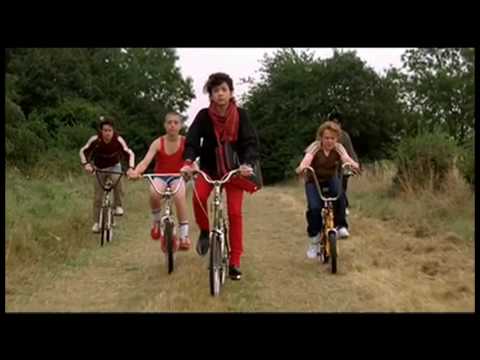 Son of Rambow - Cool French Kid Shoots Bird