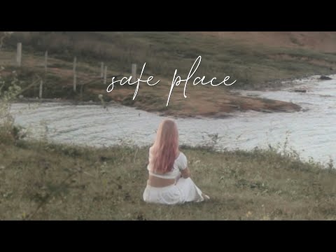 ischi - Safe Place (Official Lyric Video)