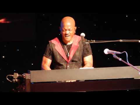 Steve Miller Band....Space Intro....Fly Like an Eagle....8/21/19....Los Angeles....Greek Theatre