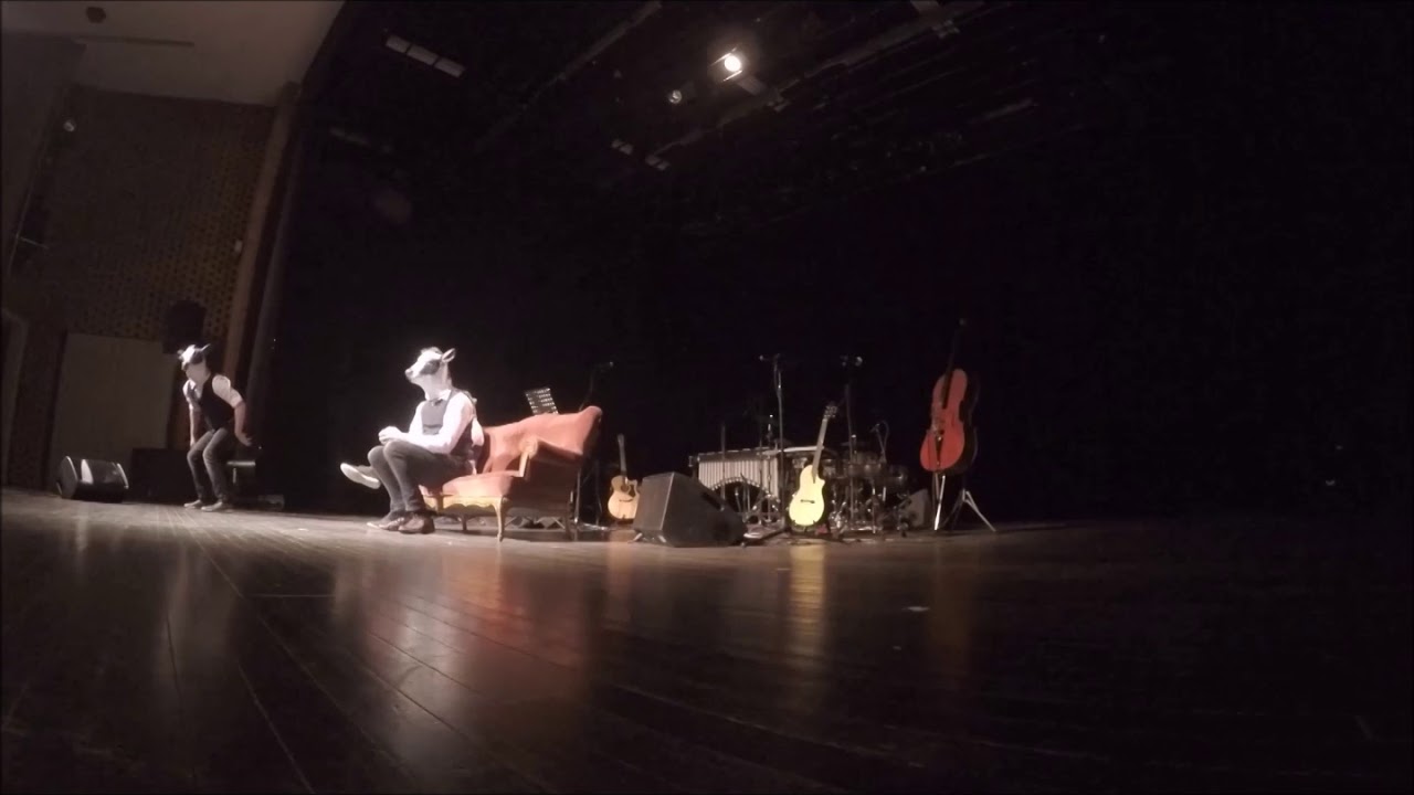 Vier manieren om op iemand te wachten - Leeuwen Joke van