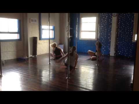 Beginners pole routine to Gravity by Sara Bareilles