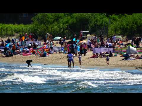 Tłumy turystów na gdańskich plażach