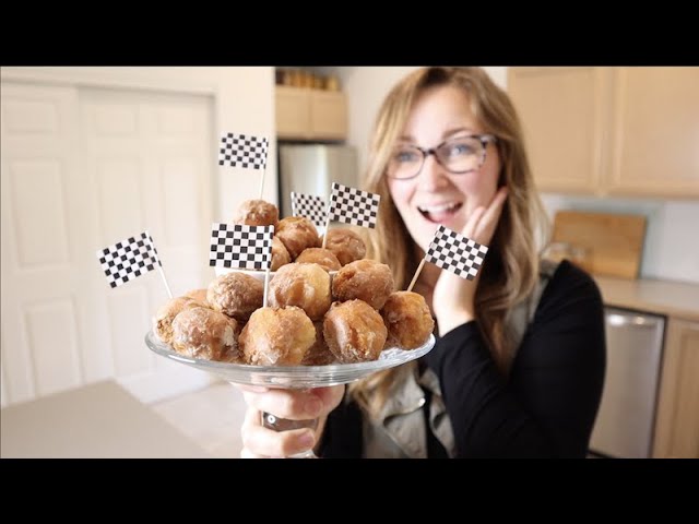 Vídeo relacionado con Cupcake Toppers,Superhero Cake Toppers 16 Piezas Toothpick Flags para Niños Niñas Regalo Decoraciones de Fiesta de Cumpleaños