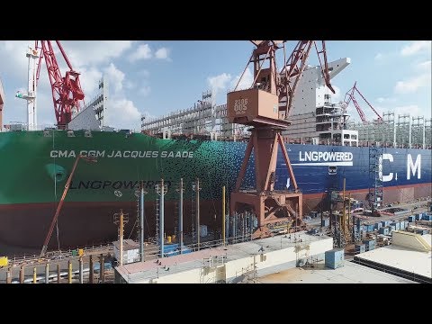 Building the world's largest LNG-powered containership