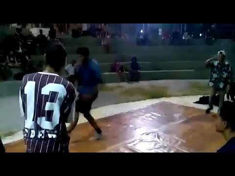 Cypher da peste: Brad The Kid e Rogi vs Pitchula Ariel. (semi final)