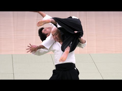 DAITO-RYU AIKI-JUJUTSU - 49th All Japan Kobudo Demonstration