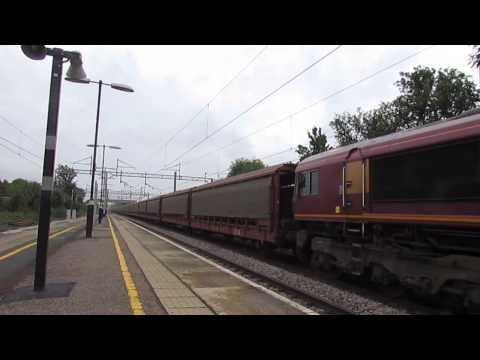 EWS class 66008 hauls car carriers through Acton Bridge