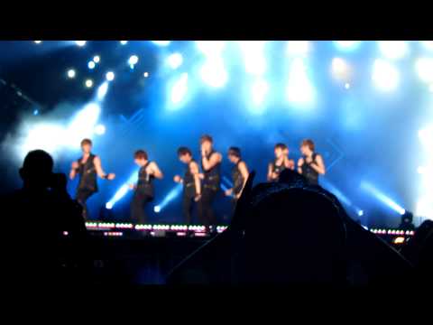 110924 UKISS Man Man Ha Ni @KMW Malaysia