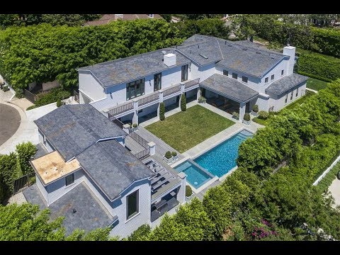 Modern Home with Quintessential In/Outdoor LA Living in Los Angeles, California