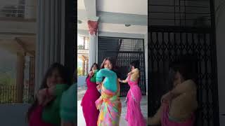 Download lagu Meri latak matak latak matak SI chal pe jaye bhatak bhatak dhyan sabhi ka!!! mp3