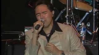 Los Temerarios - Botella Envenenada (En Vivo Desde El Estadio Azteca 2000)