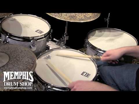 DW Classics Series Drum Set 22/12/16 - Classic White Marine