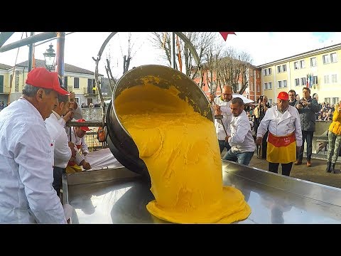 Italian Street Food Event, 500 Kg of Polenta with 1000 Egg Omelette and Cod