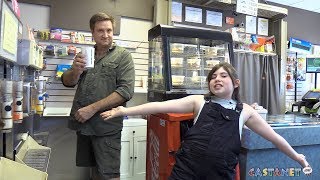 Emma goes to Charlies