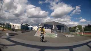 preview picture of video 'Promenade sur Skatepark'