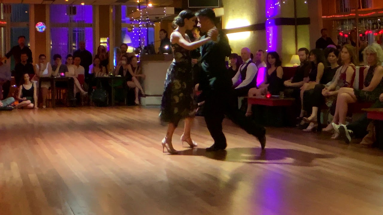 Roxana Suarez and Sebastián Achaval - Sólo tú - 2/5